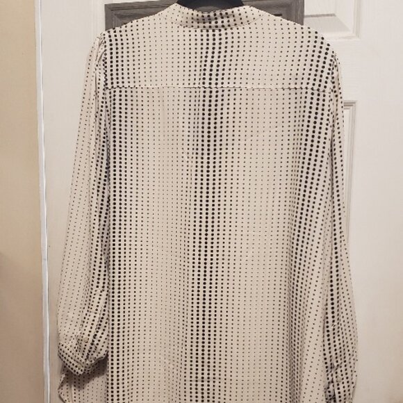 Anne Klein White Blouse Top with Black Polka Dots 2X - Picture 2 of 2